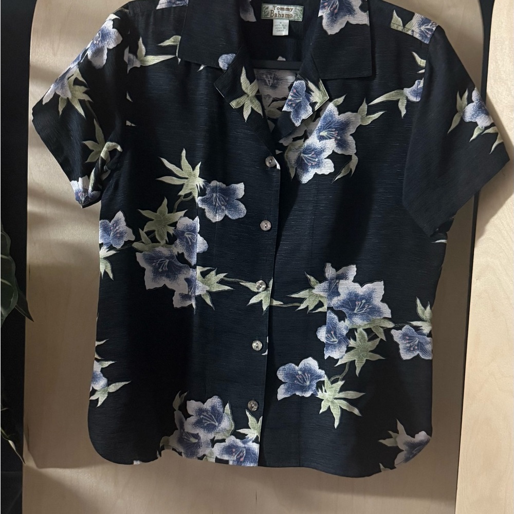 Vintage Tommy Bahama Silk Floral Button-Up Hawaiian Shirt